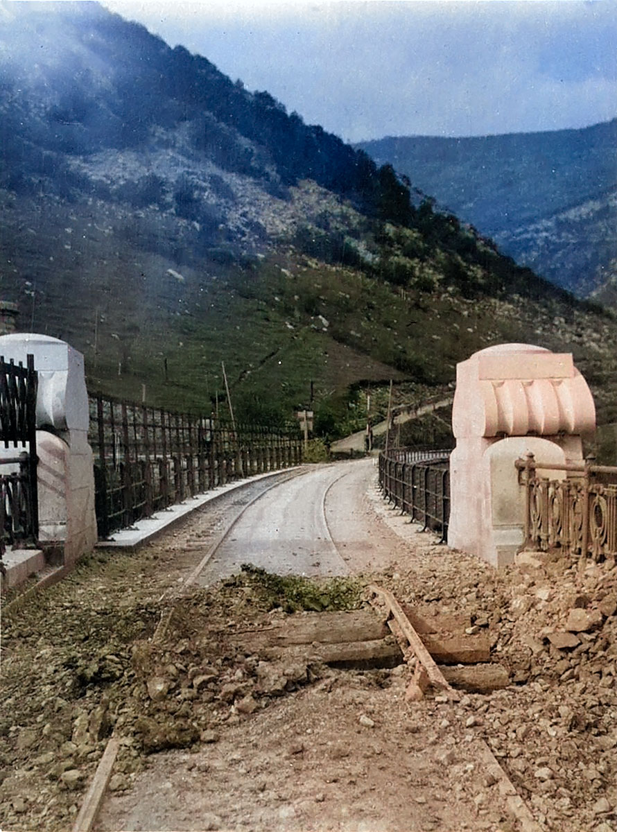 Solkanski most, slikan proti Sabotinu, 10. 4. 1916