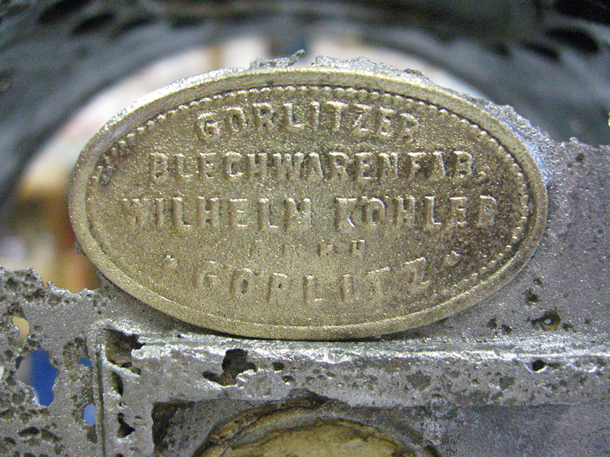 Železničarska signalna svetilka – petrolejka Železničarska signalna svetilka – petrolejka