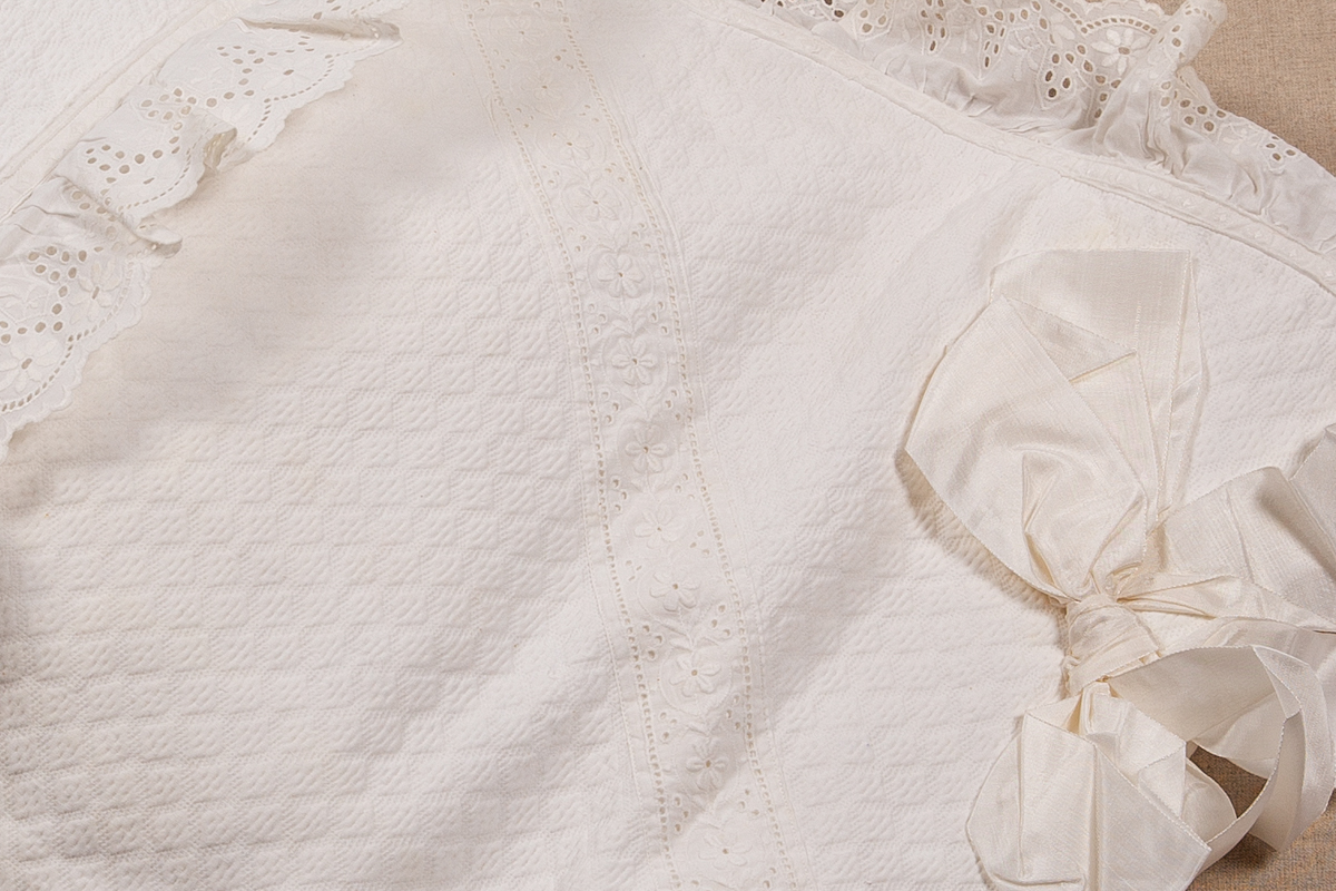 Voltin – slovesno oblačilce novorojenčka pri krstu